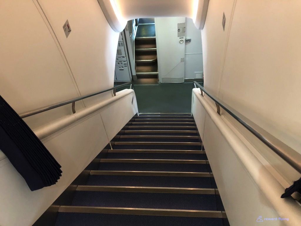 photo lh723 cabin stairs